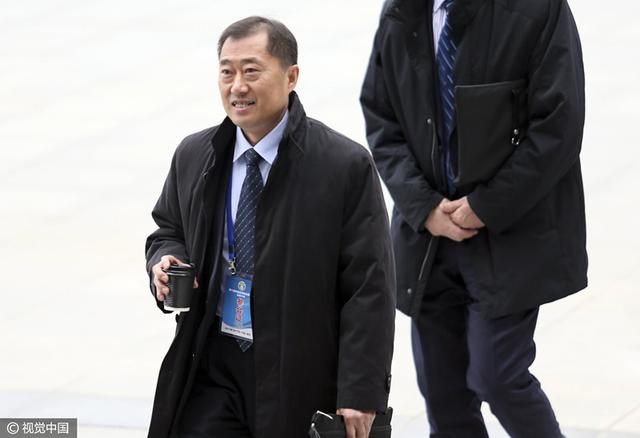 继续支持开展电影的分线发行、区域发行、分众发行等创新模式，加大青年电影人才的培养力度，特别是要进一步发挥好“电影+”的示范带