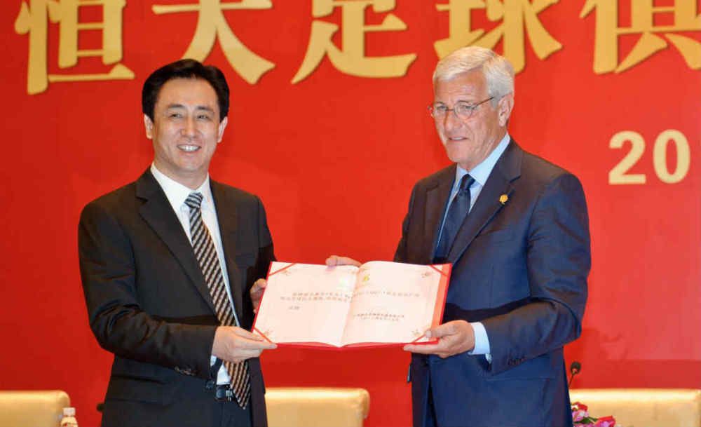 宋慧乔：他甚至想收我护照2025-01-15 宋慧乔《黑修女们》曝多制式海报 恐怖氛围拉满！