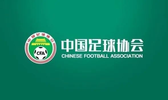 海报也利用几对情人的角色，表现了不同种类的爱，例如安娜和沃伦斯基的激情之 90岁导演莉莉安娜·卡瓦尼获颁威尼斯终身成就奖 2023-08-31 当地时间8月30日，第80届威尼斯国际电影节开幕。