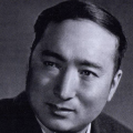 从消费端看，“毛绒绒”形象能够赢得全民偏爱，主要源于三重吸引力与高效的消费转化机制。